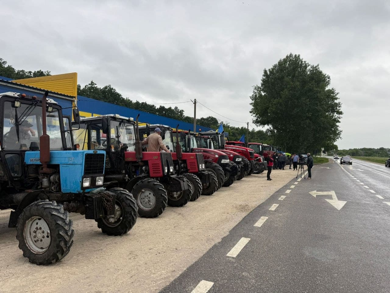 Deputatul Partidului Nostru, Serghei Ivanov, alături de fermierii protestatari: Nu suferă doar agricultorii, ci întreaga țară! (2)