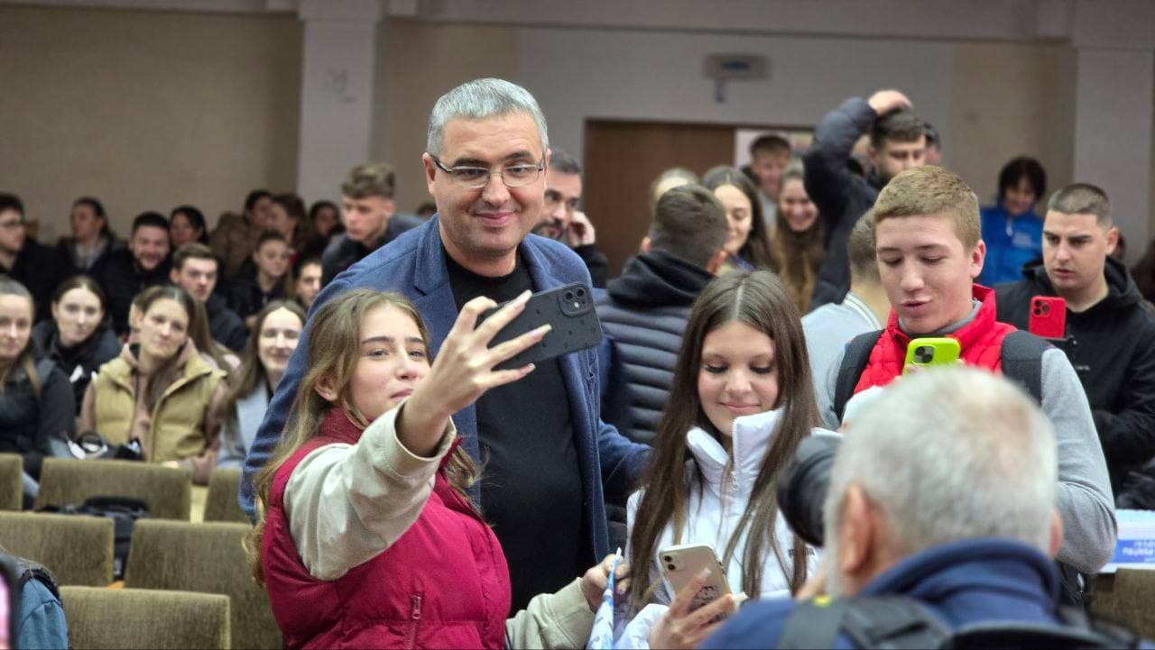 Renato Usatîi la ASEM: Noul model economic în care cetățeanul este partener cu statul 50/50 poate contribui la apariția a mii de afaceri (7)
