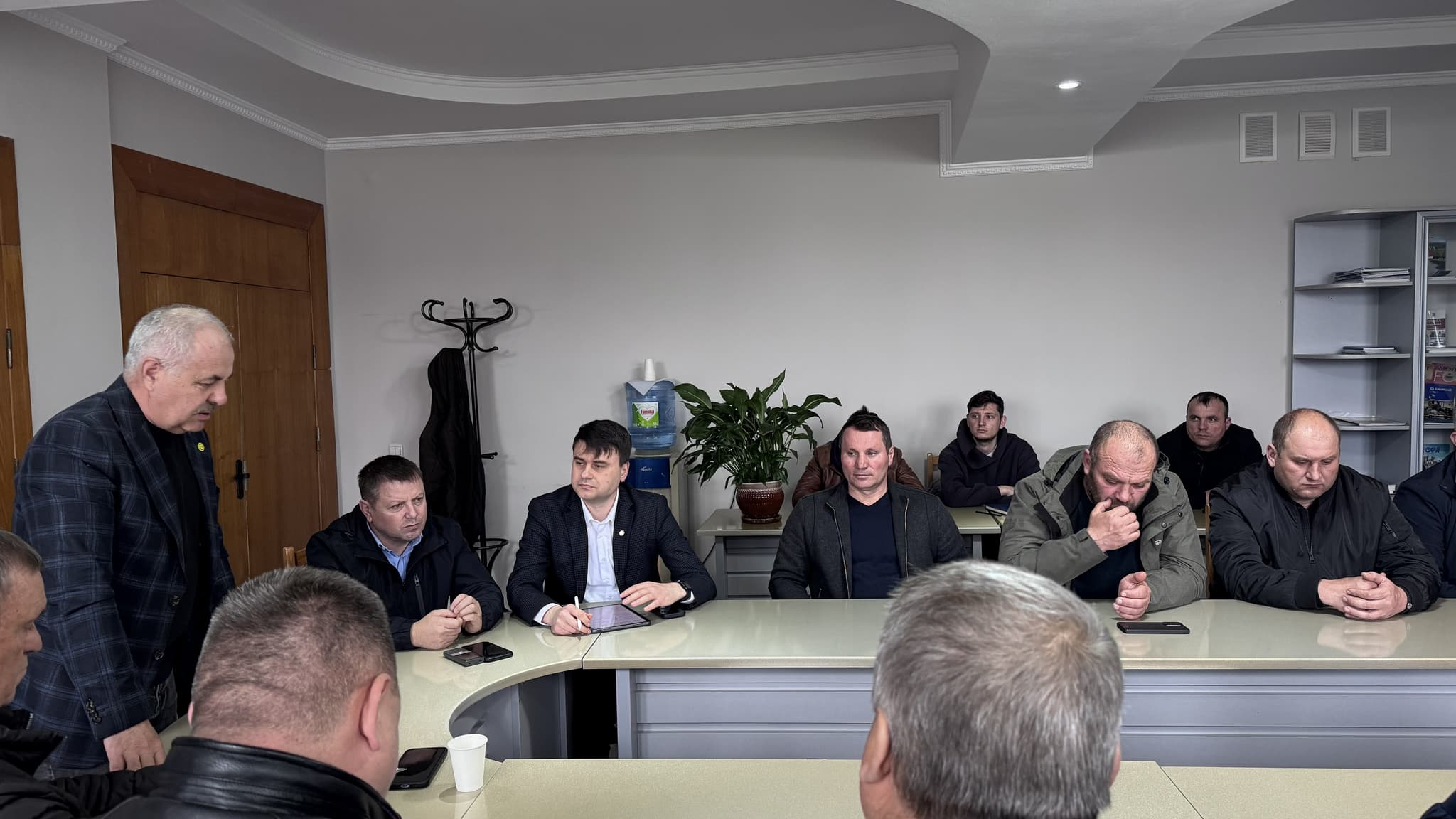 Deputații Partidului Nostru, dialog cu agricultorii: cerințe de subvenții la hectar, returnarea TVA și a accizei la motorină, politici agrare previzibile (1)