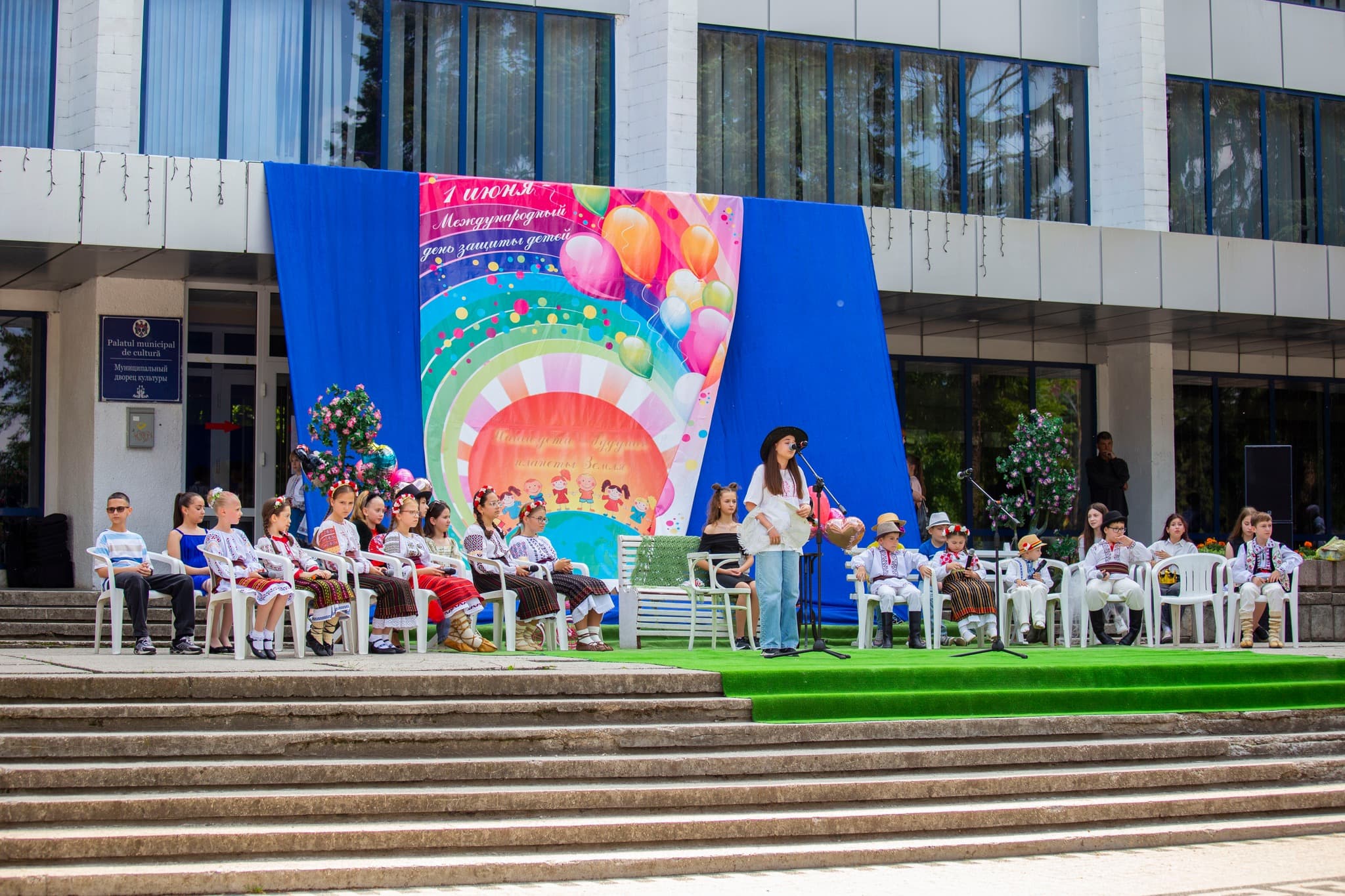 Renato Usatîi, mesaj de 1 iunie: „Să creșteți sănătoși și iubiți, lumea e mai frumoasă cu voi!”. Sărbătoarea a fost plină de culoare în orașele conduse de primarii Partidului Nostru (17)