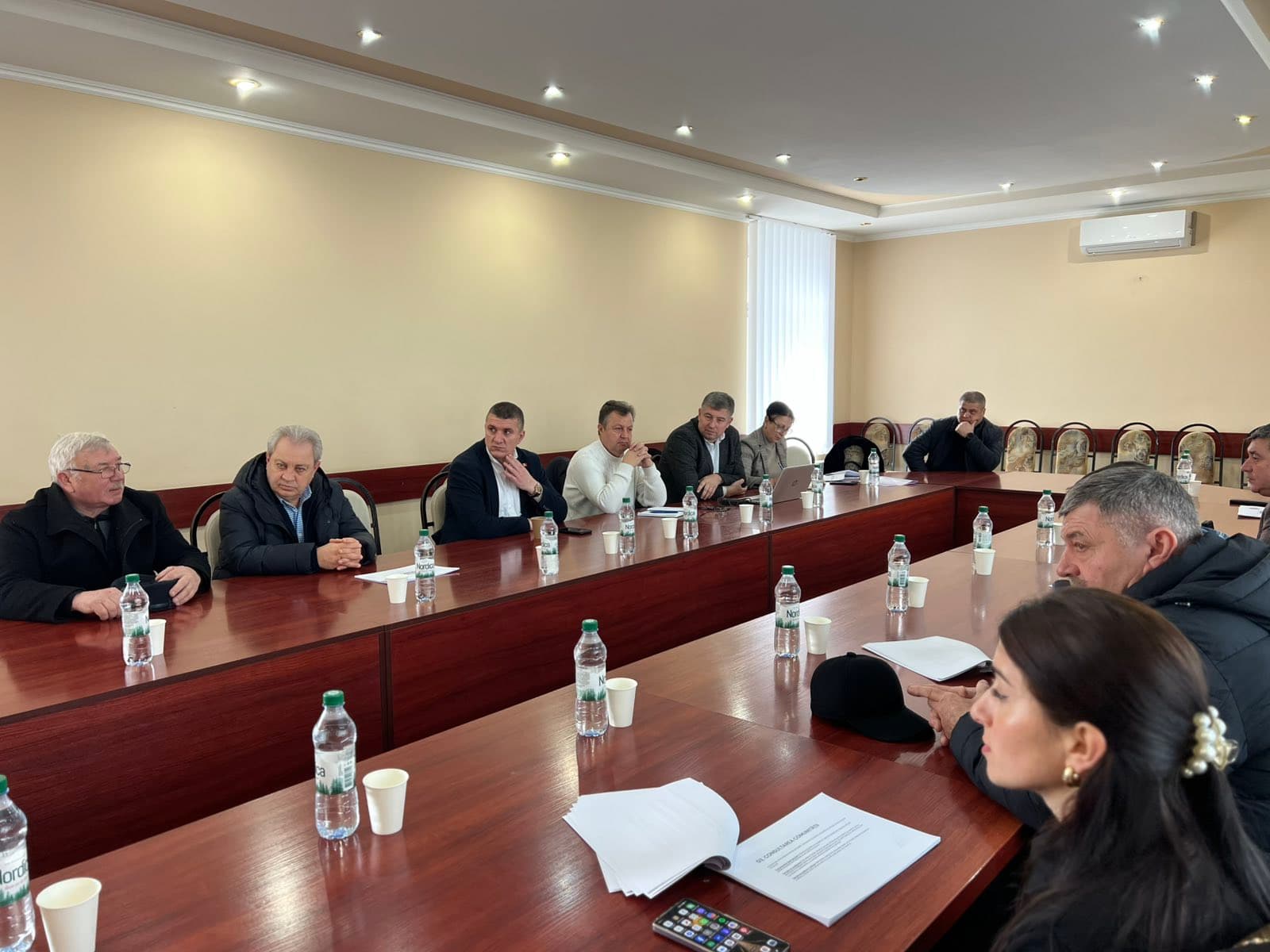 Dialog transparent cu comunitățile: Deputatul Alexandr Berlinschii și primarul orașului Cantemir, Roman Ciubaciuc, în primele discuții privind procesul de amalgamare (6)
