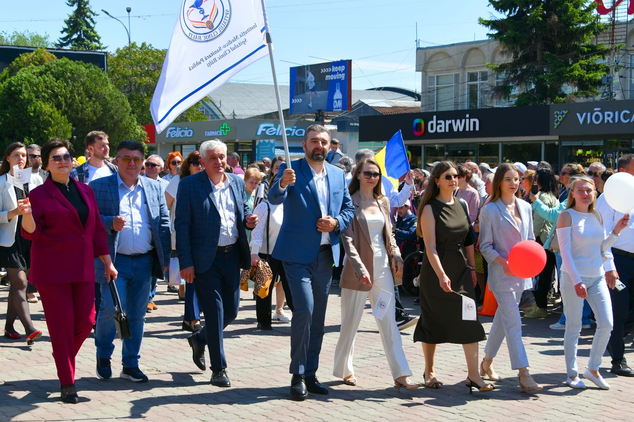 „Bălți este casa noastră comună, un loc al puterii, tradițiilor și căldurii umane” — primarul Alexandr Petkov a felicitat locuitorii orașului cu ocazia Hramului și a mulțumit numeroșilor oaspeți (20)