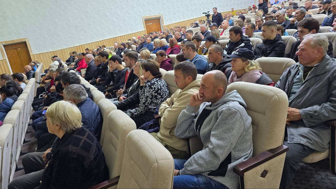 Renato Usatîi, la Edineț: Toate instituțiile publice trebuie să fie obligate să cumpere pentru alimentație doar produse autohtone (8)