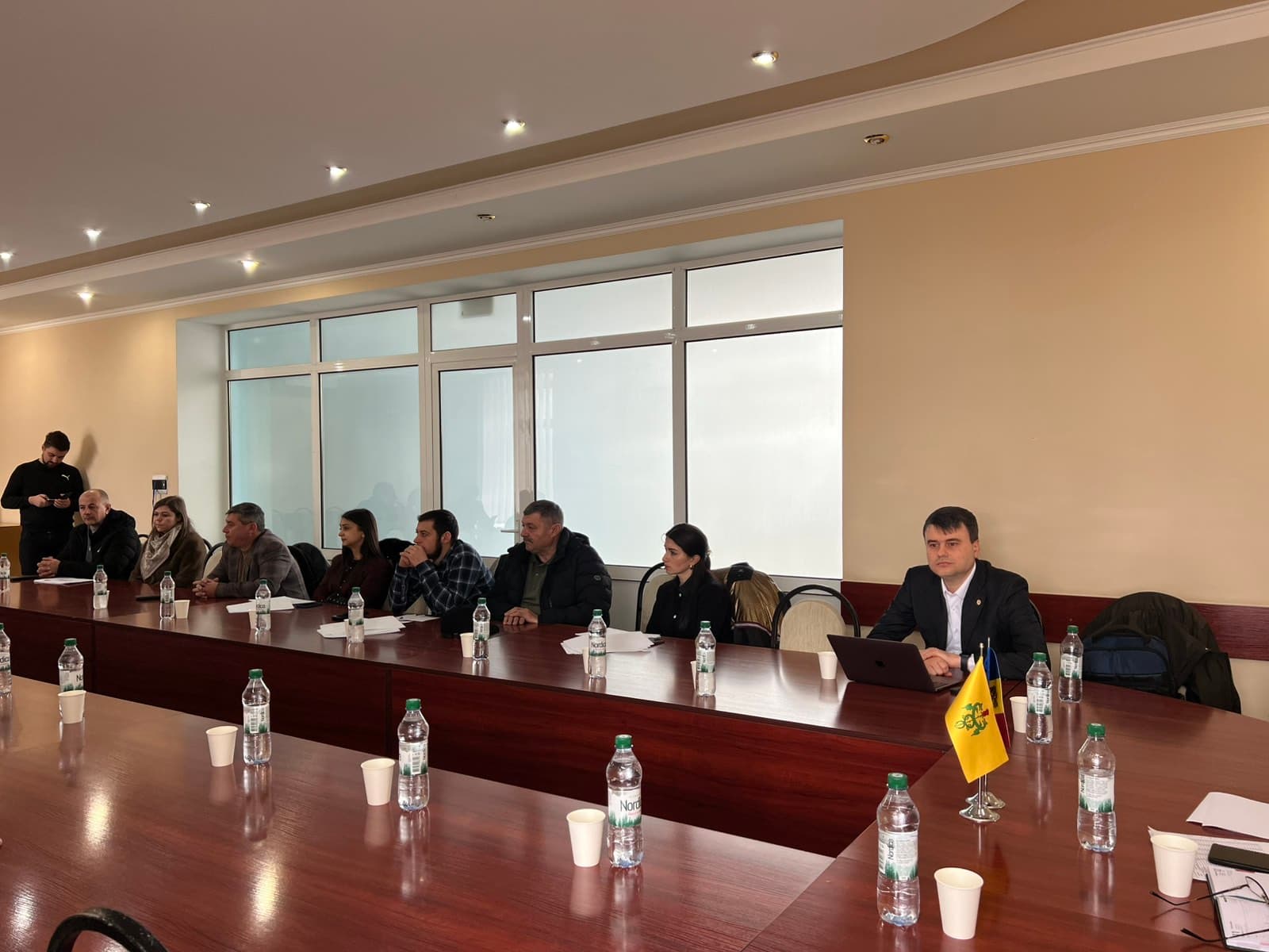 Dialog transparent cu comunitățile: Deputatul Alexandr Berlinschii și primarul orașului Cantemir, Roman Ciubaciuc, în primele discuții privind procesul de amalgamare (1)