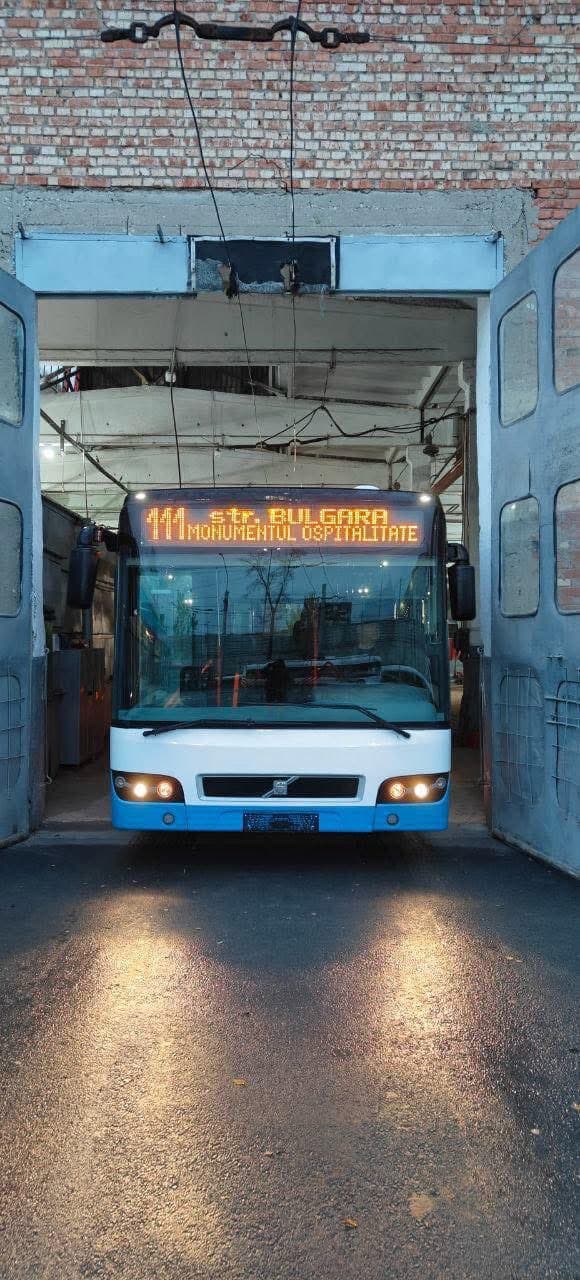 La Bălți a ieșit pe linie primul autobuz municipal restaurat! Primarul Alexandr Petkov: Mai multe vehicule – mai mult confort pentru locuitori! (1)