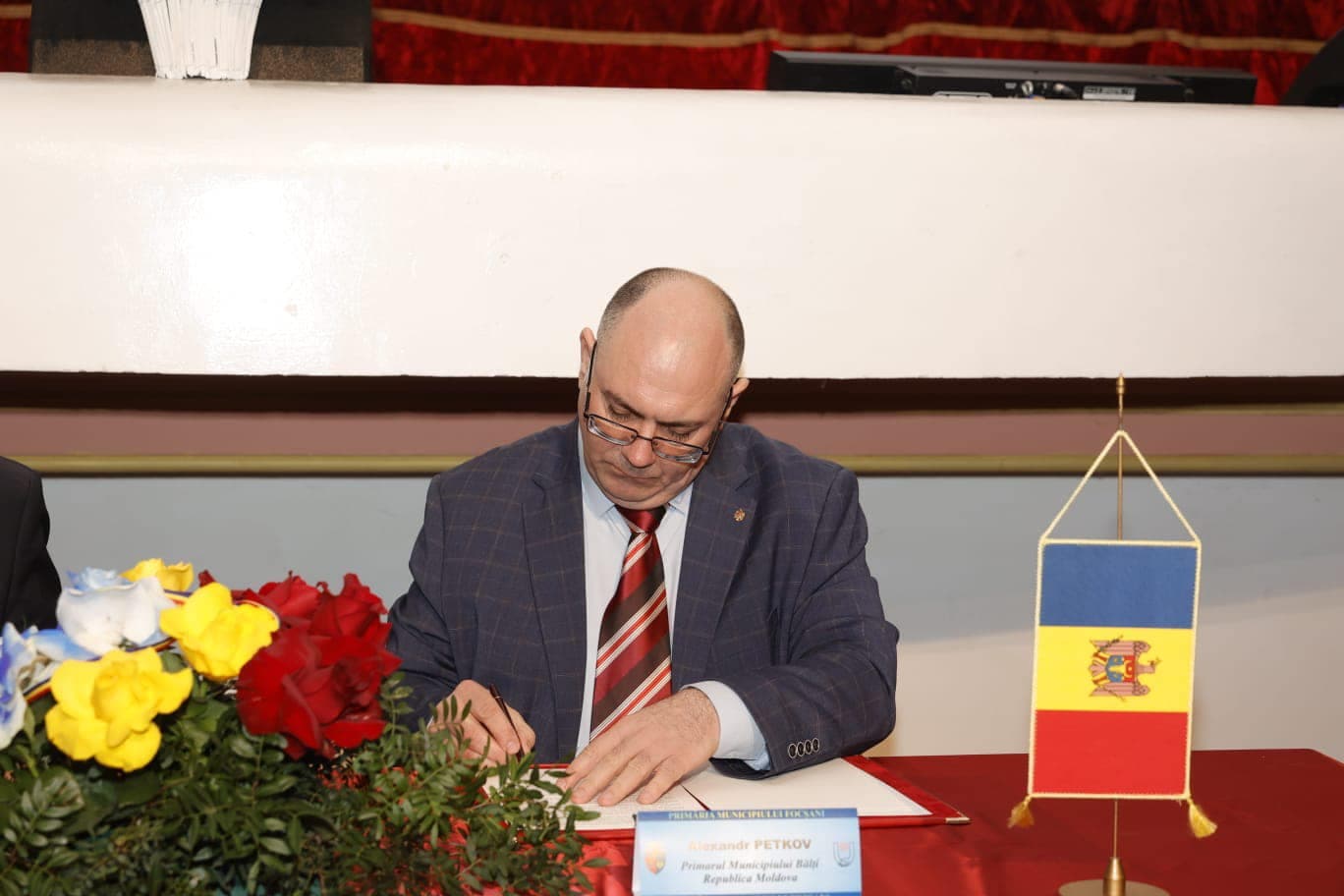 O nouă pagină în istoria municipiului Bălți: a fost semnat acordul de înfrățire cu municipiul Focșani din România (2)