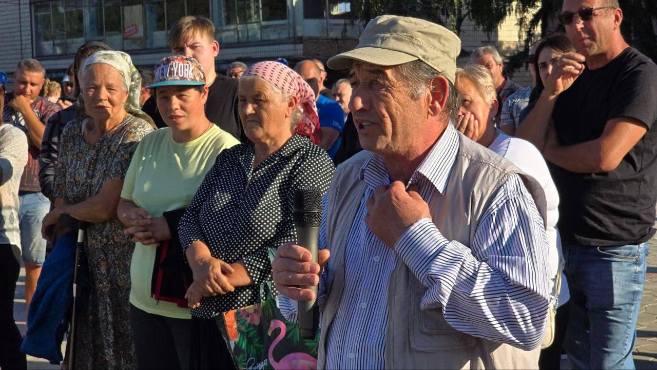 Imediat după lansare în campanie, Renato Usatîi a dat startul întâlnirilor cu oamenii. Primele au avut loc în nordul țării (15)