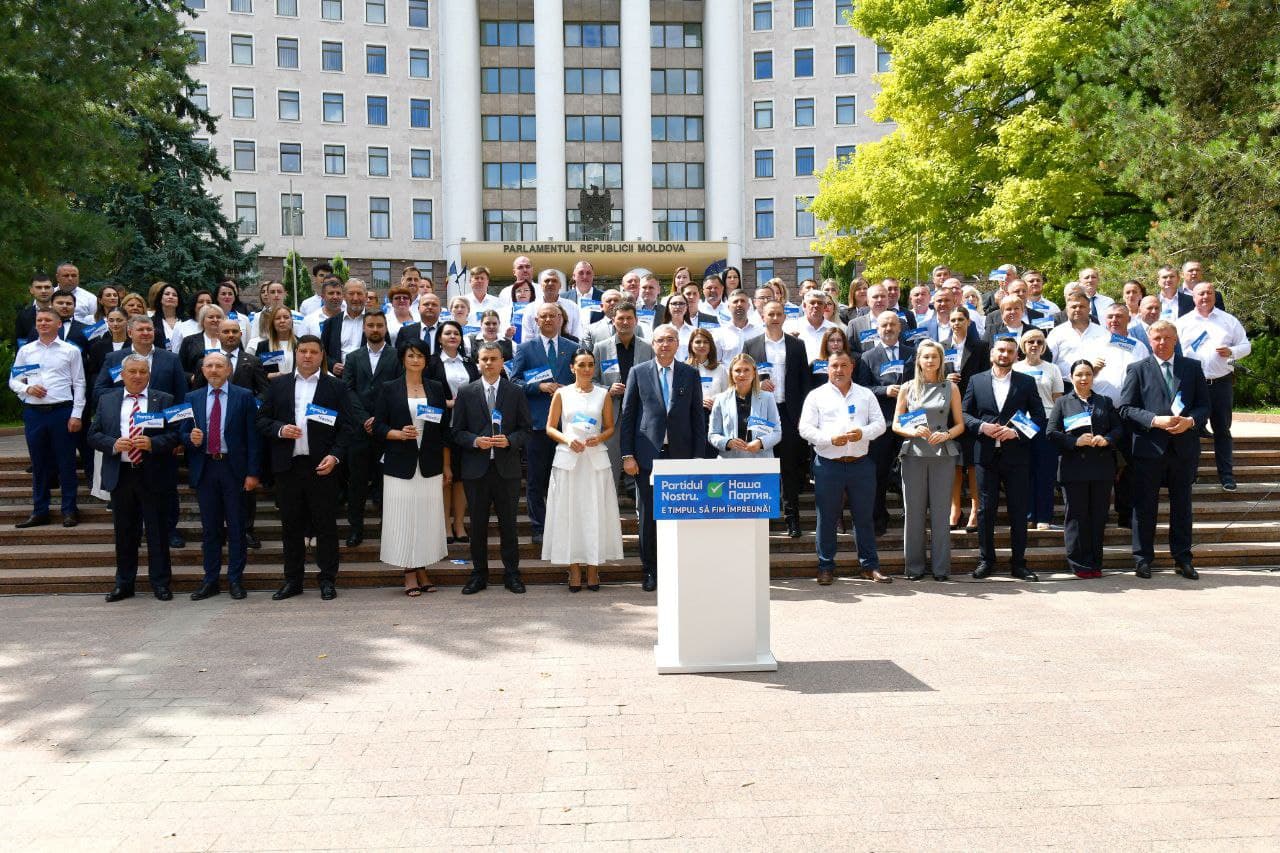 Partidul Nostru a depus la CEC actele și lista candidaților în vederea înregistrării pentru alegerile parlamentare din 28 septembrie (19)