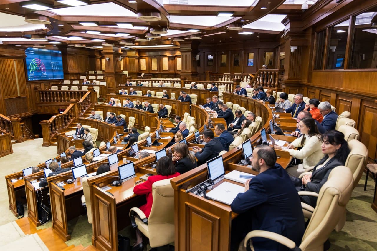 PAS не хочет освобождать от НДС семьи, потребляющие больше газа и электроэнергии. Парламентское большинство отклонило соответствующую поправку Нашей Партии