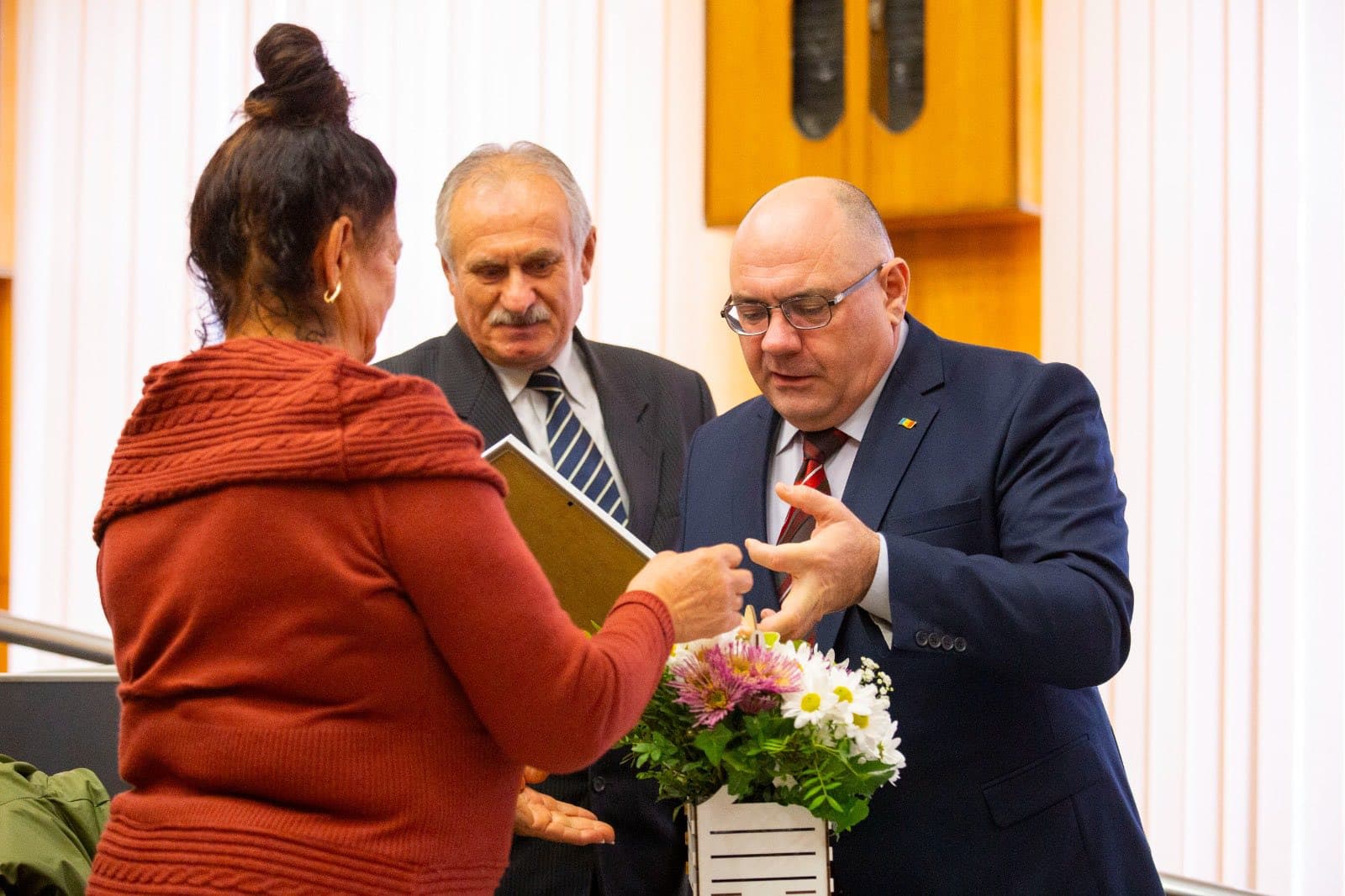 (FOTO) Primarul municipiului Bălți, Alexandr Petkov, a felicitat cuplurile care au sărbătorit jubileele de aur și diamant ale vieții de familie (4)