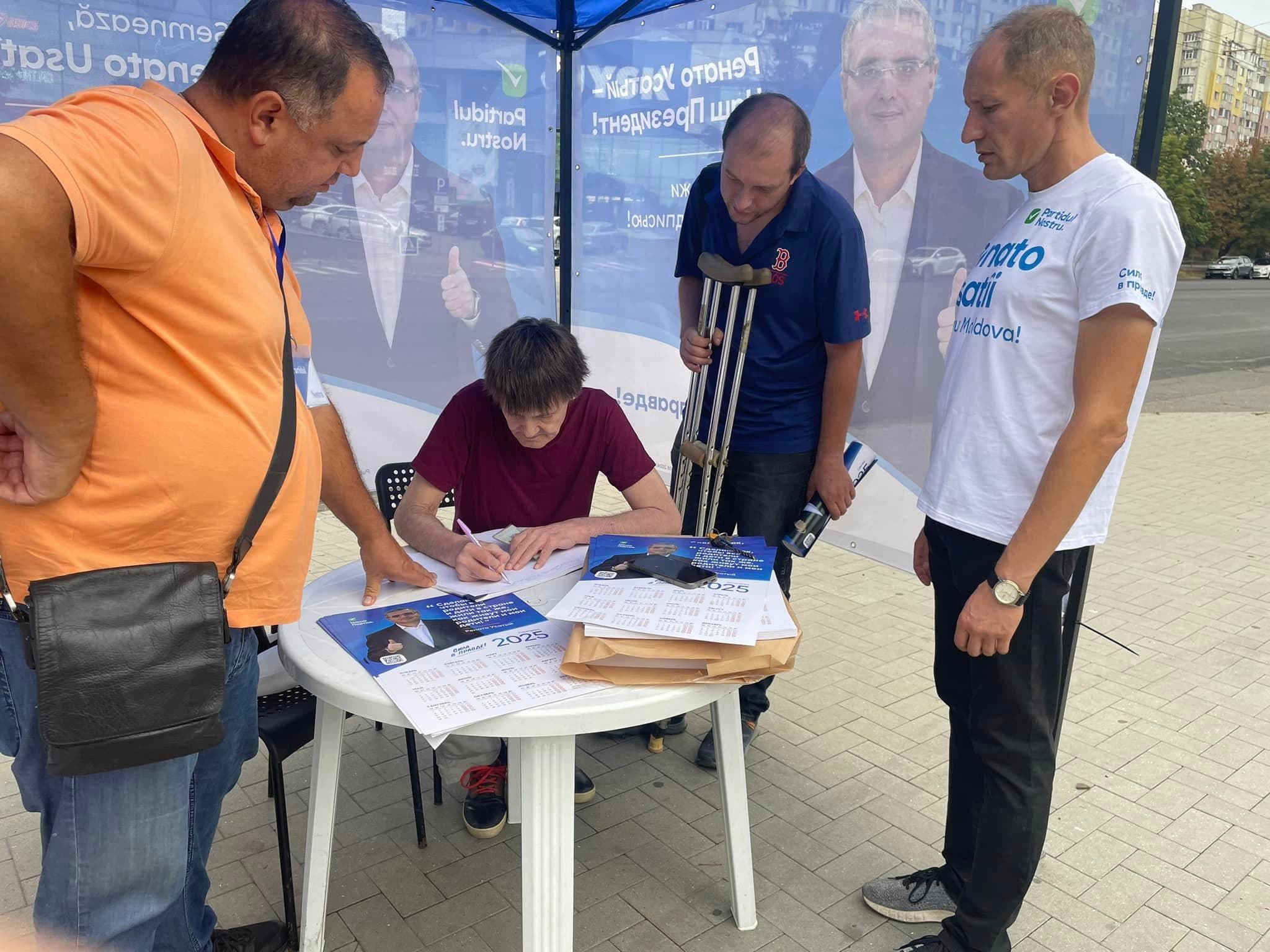 Oamenii din întreaga țară semnează activ pentru susținerea candidaturii lui Renato Usatîi la funcția de președinte al Republicii Moldova (8)