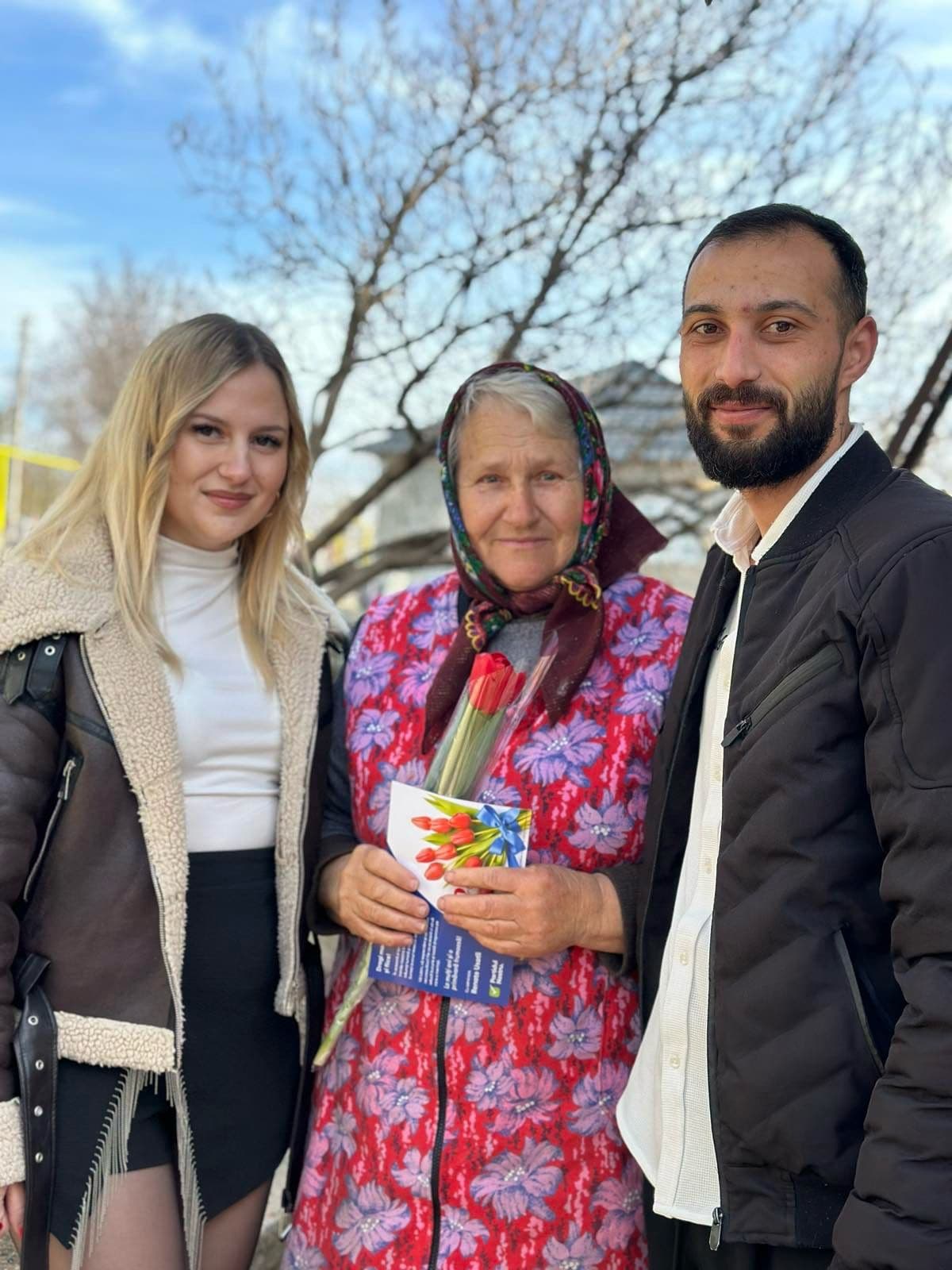 (FOTO) Partidul Nostru a adus primăvara în sufletele femeilor din toată țara (3)
