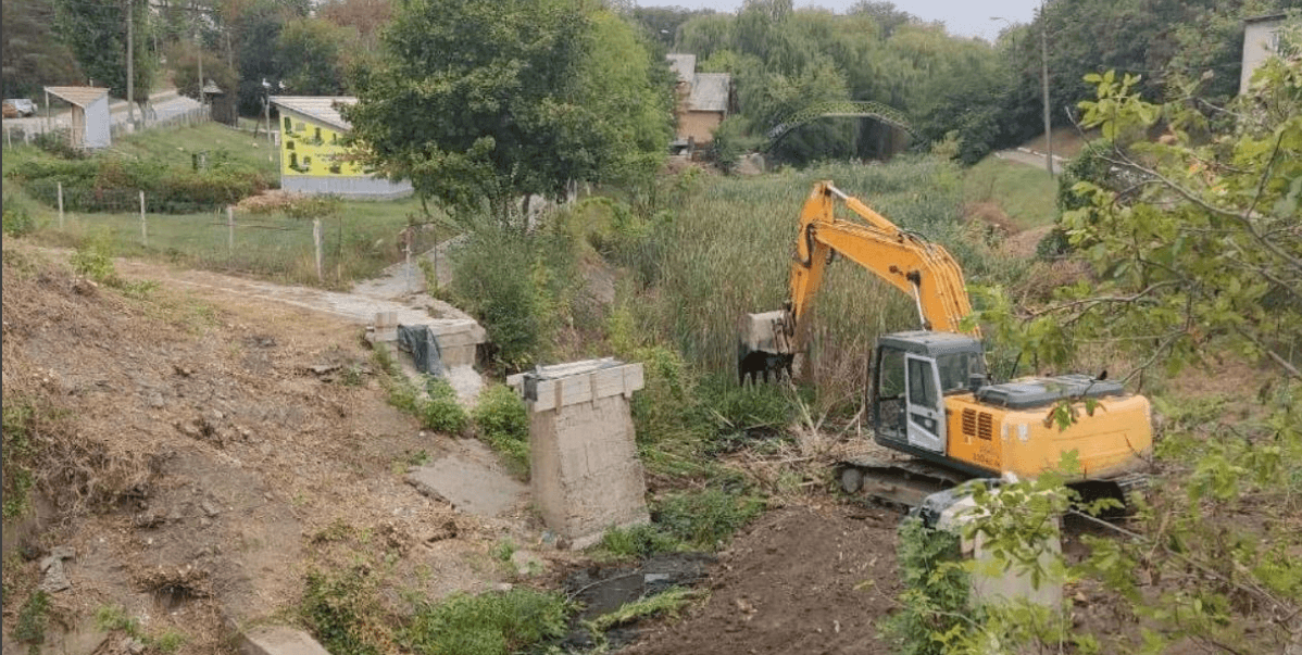 Acum un an, Victor Bogatico s-a angajat să reabiliteze zona și lacul din preajma Muzeului - astăzi, proiectul este realizat în cadrul unui parteneriat internațional (2)