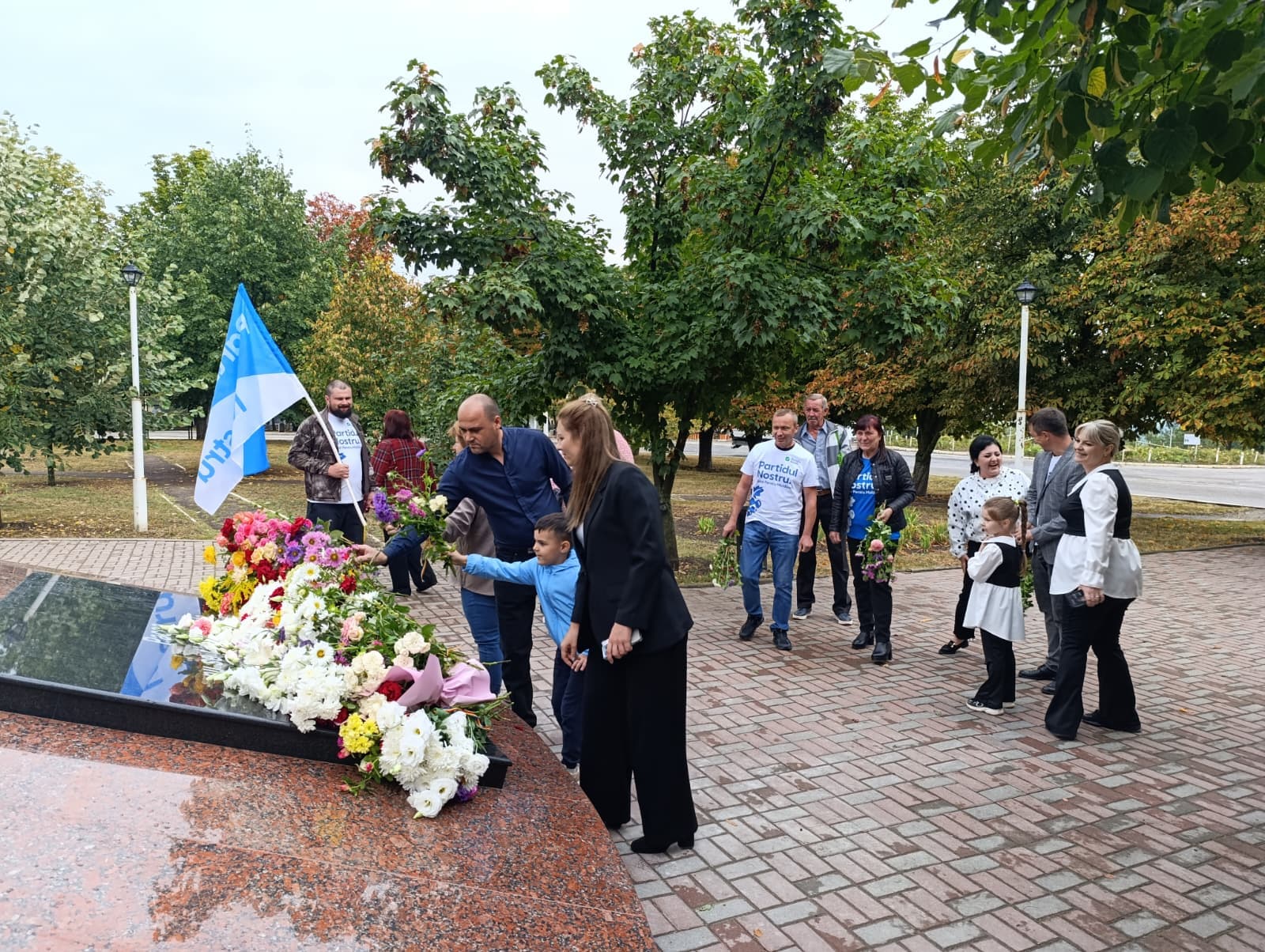 Împreună, de Ziua Independenței: Partidul Nostru alături de oamenii din toată țara (43)