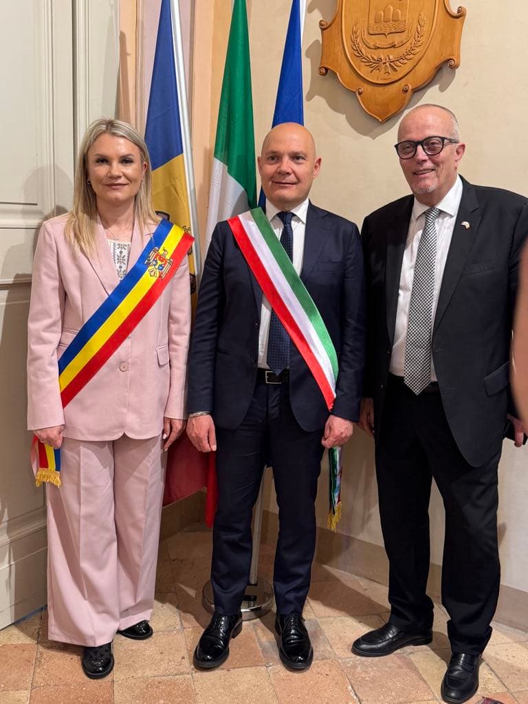 Drochia și Pineto (Italia) își reînnoiesc acordul de înfrățire: „Chiar și localitățile mici pot face politică externă” (1)