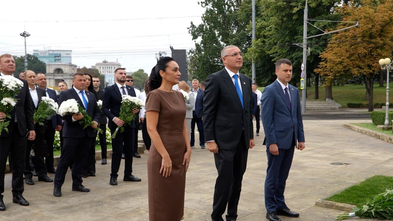 Renato Usatîi, de Ziua Independenței: „La mulți ani, Republica Moldova! Casa noastră, pe care trebuie să o iubim, să o păstrăm și să o facem mai bună. Alta nu avem” (3)