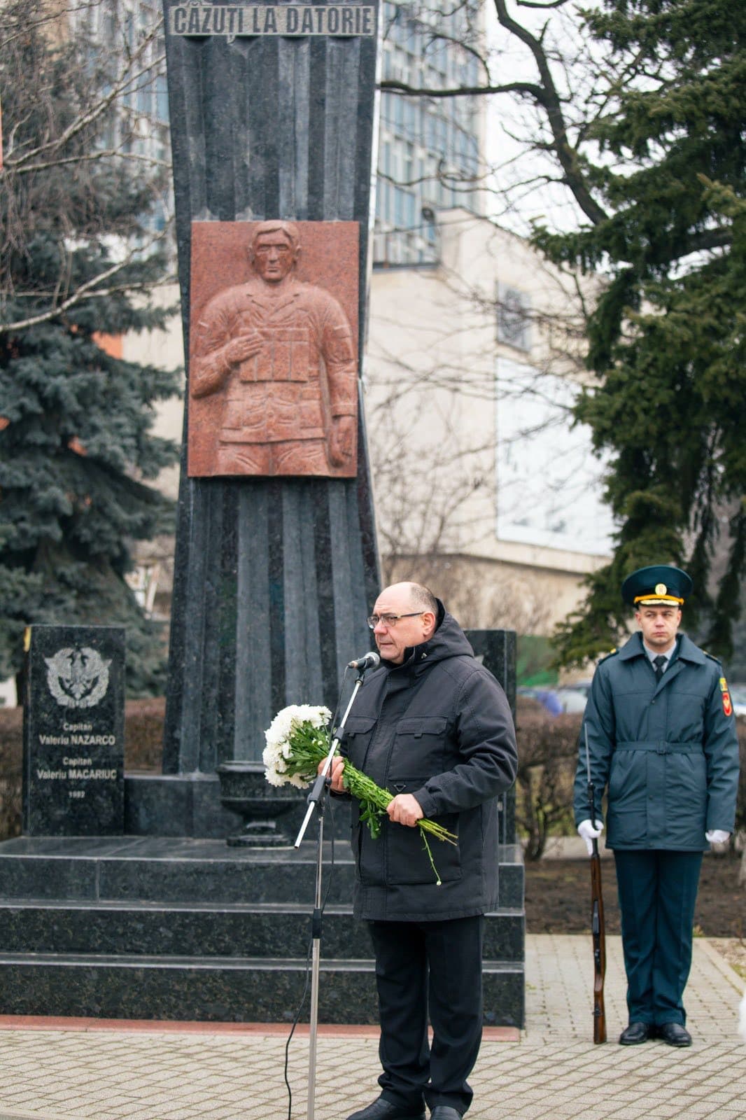 (FOTO, VIDEO) Ziua Memoriei și Recunoștinței, marcată în orașele Moldovei (6)
