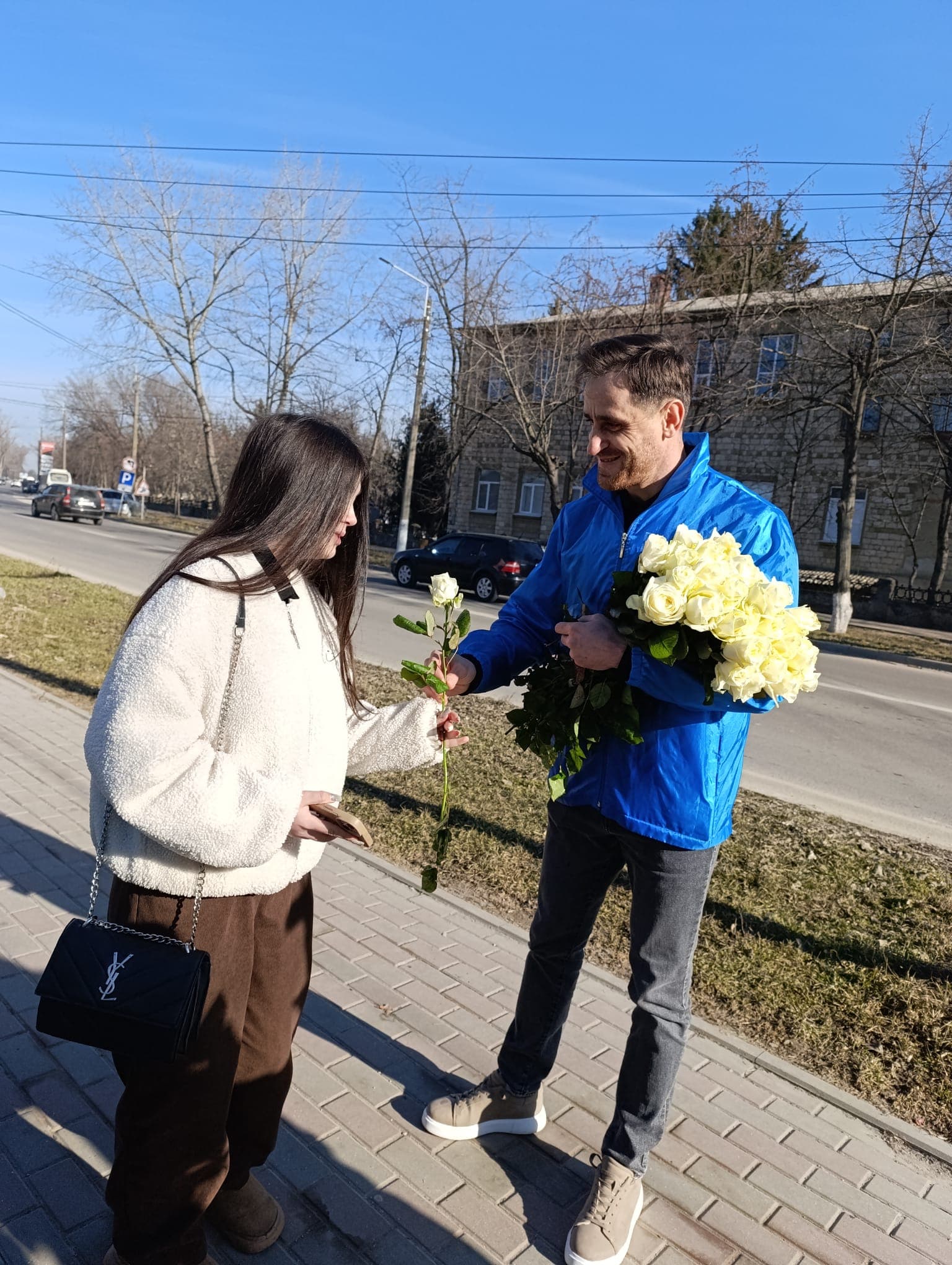 Bărbații Partidului Nostru au felicitat femeile de 8 Martie în toată țara. Renato Usatîi: „Voi sunteți lumina și echilibrul vieților noastre, vă mulțumim!” (47)