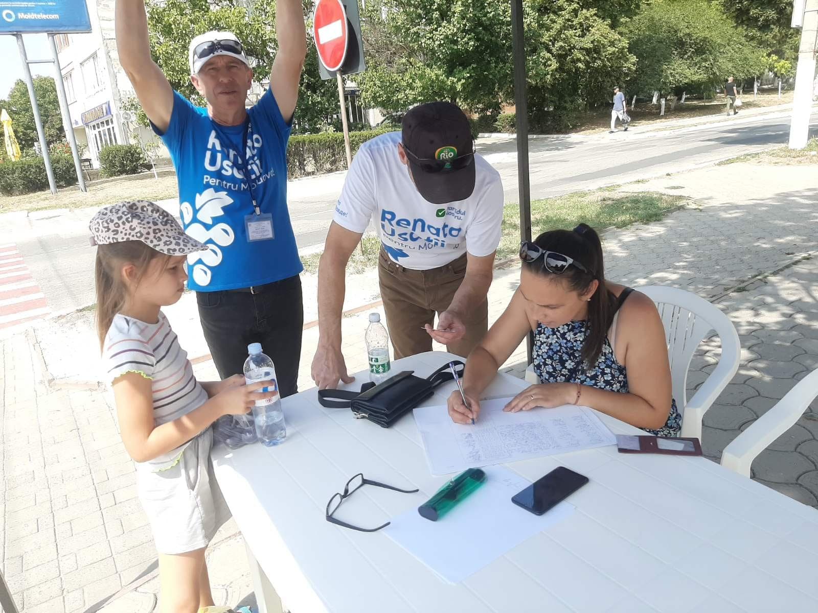 Colectarea semnăturilor pentru Renato Usatîi: campania continuă în majoritatea orașelor (4)
