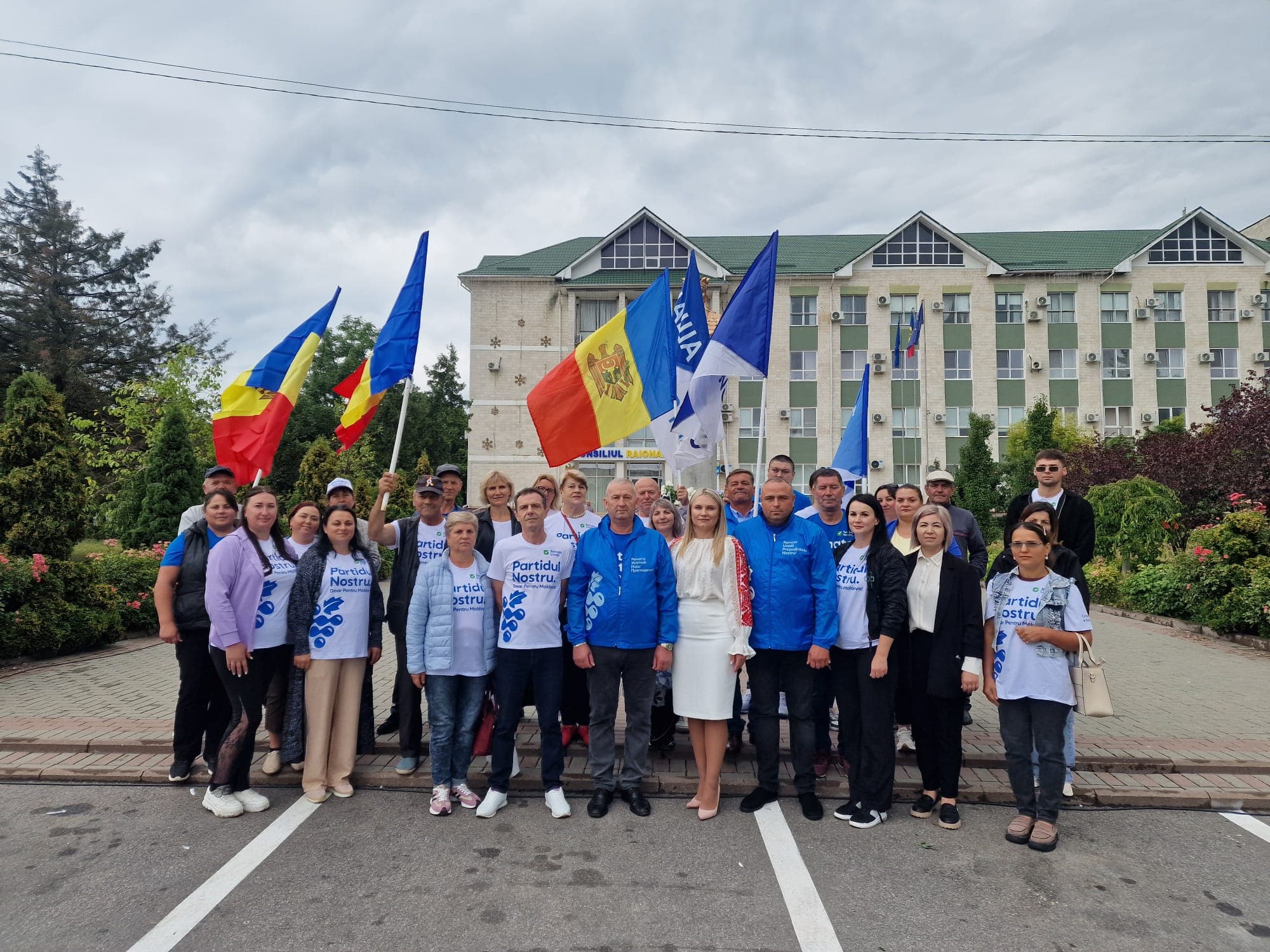 Împreună, de Ziua Independenței: Partidul Nostru alături de oamenii din toată țara (3)
